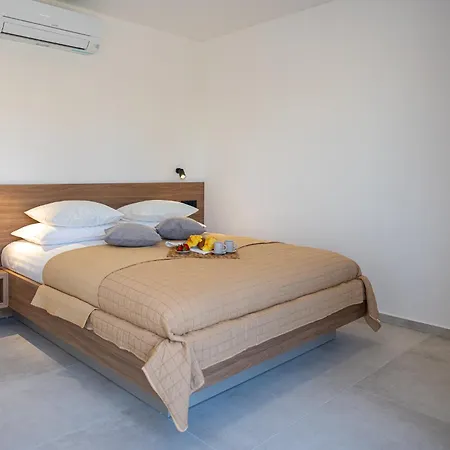 Lumanis Foro 자다르