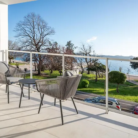 Lumanis Foro * 자다르